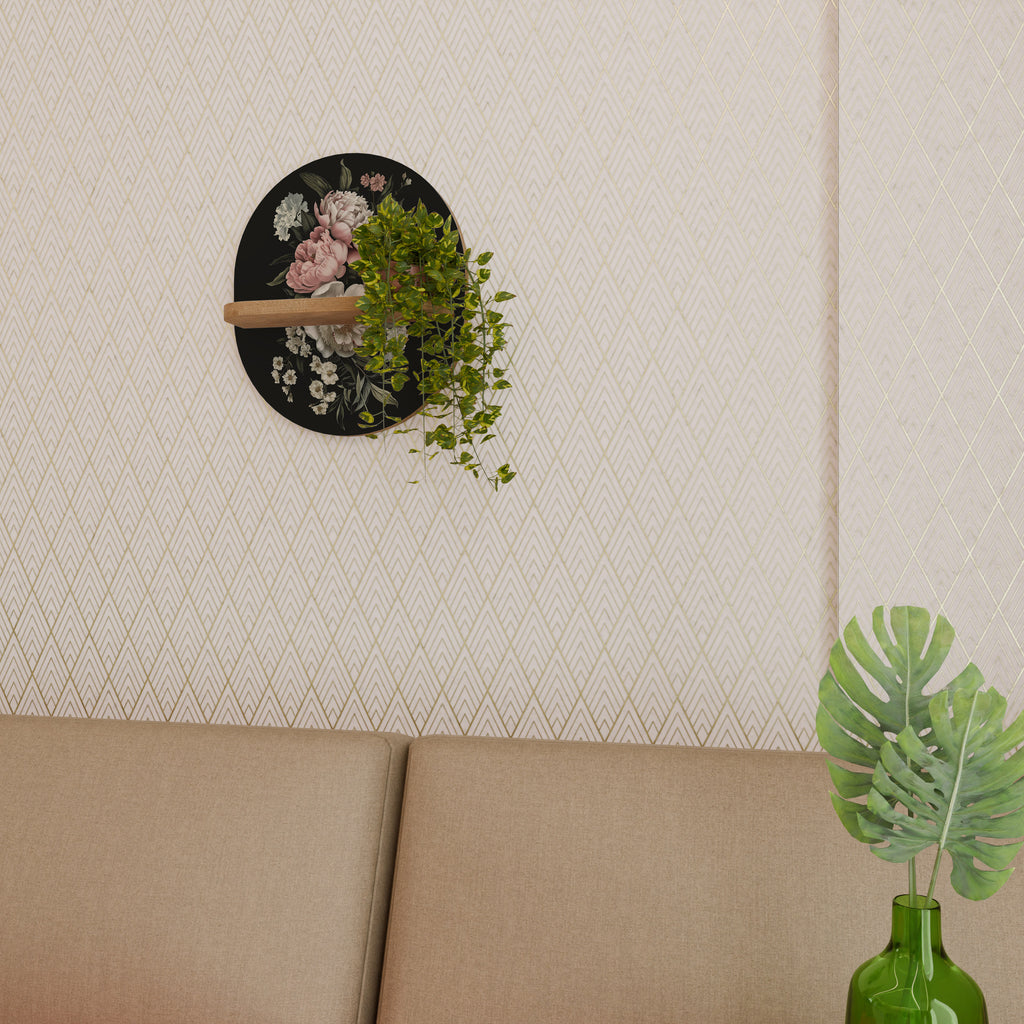 LUSH ELEGANCE Decorative Art Shelf