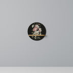 LUSH ELEGANCE Decorative Art Shelf