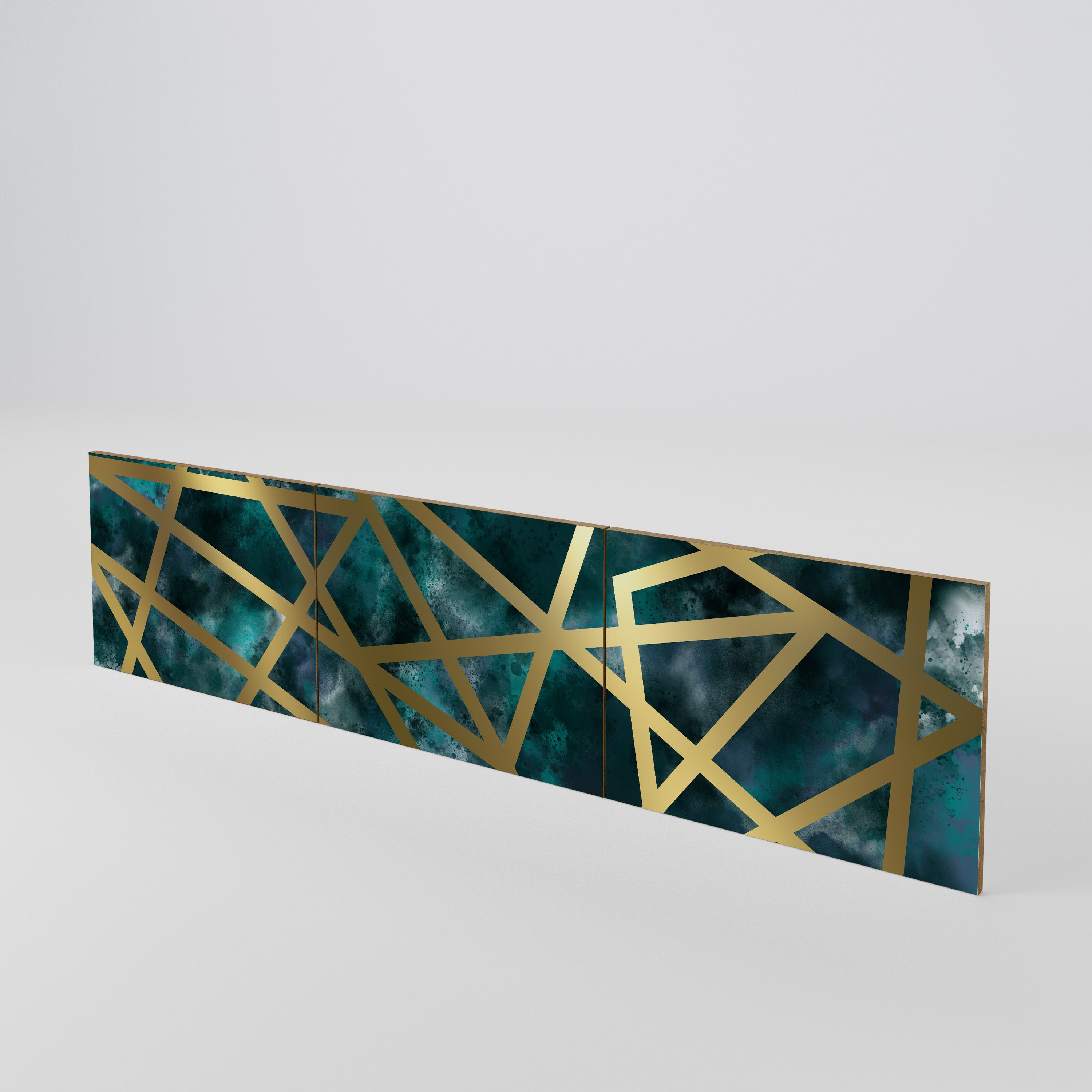 THE LABYRINTH OF GOLD Luckset med 3 dörrar till TV-bänk